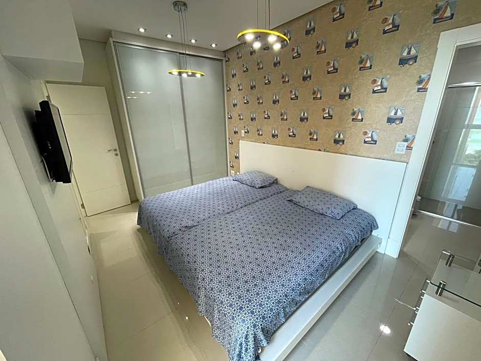 Cód 21- Apartamento com vista frente mar!