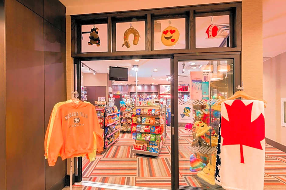 Wyndham Grand Fallsview Hotel