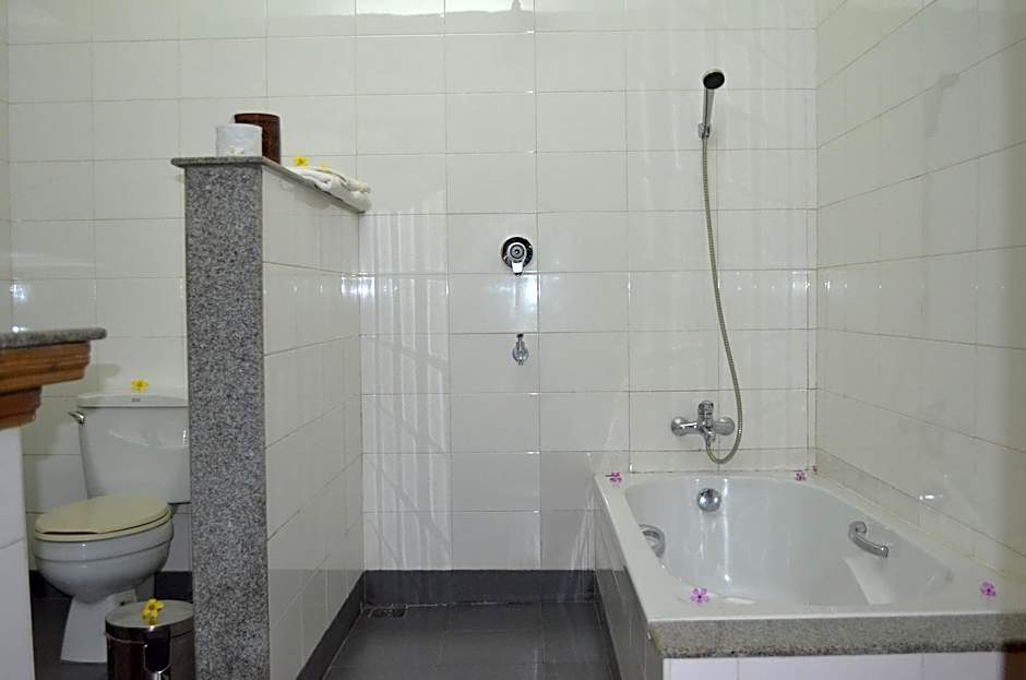 Golden Sunrise Hotel