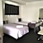 Cooroy Luxury Motel Apartments