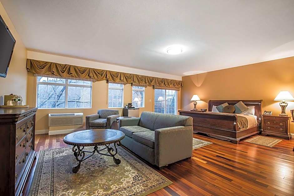 Riverside Hotel, Ascend Hotel Collection
