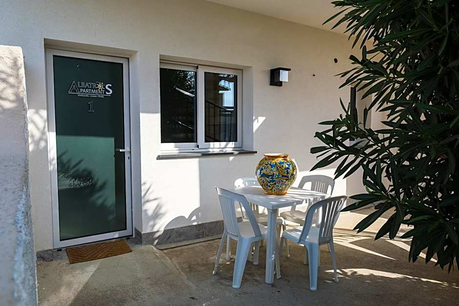 Albatros Apartments