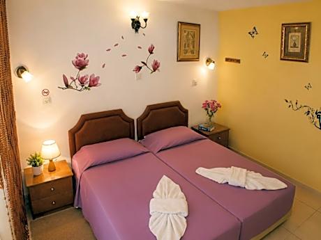 Special Offer - Superior Studio with Terrace - Ground Floor