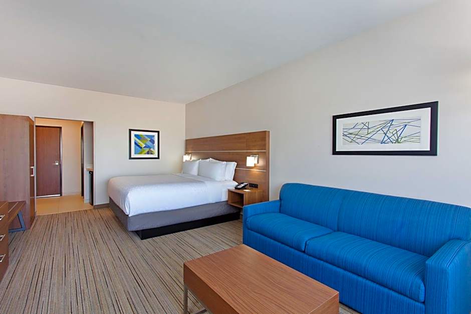 Holiday Inn Express and Suites Moses Lake By IHG