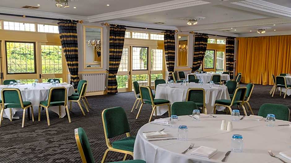 Cricklade House Hotel, Sure Hotel Collection by Best Western
