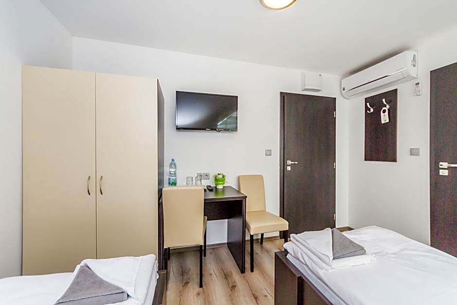 Nová Hospoda - Hotel & Restaurant