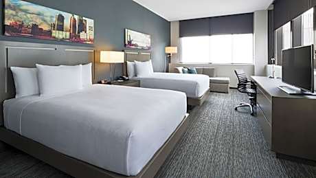 Queen Room with Accessible Tub - Disability Access