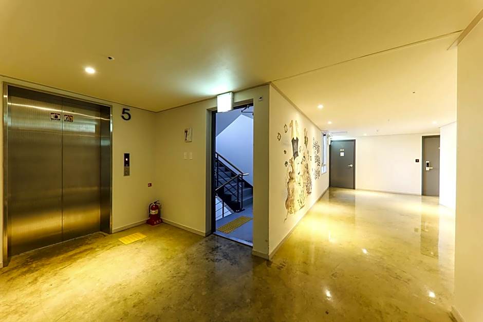 Hotel Rest seogwipo