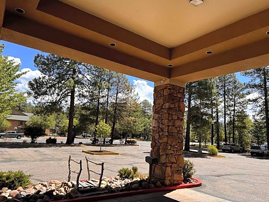 GreenTree Inn & Suites Pinetop