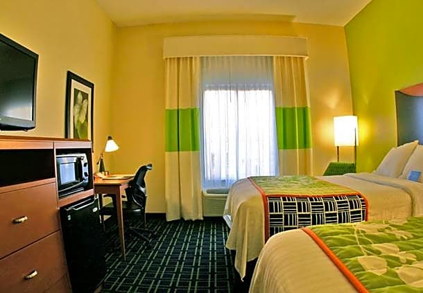 Fairfield Inn Suites Brunswick