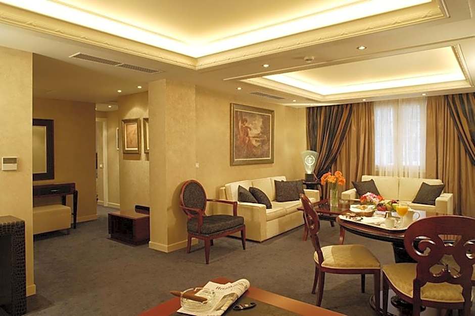 Theoxenia House Hotel