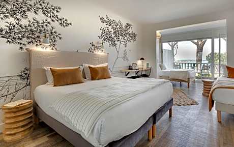 Family Room with Sea View