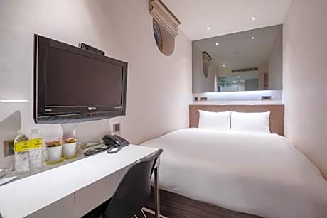 Double or Twin Room - No Window (Check-in after 20:00)