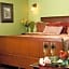Hilltop Manor Bed And Breakfast