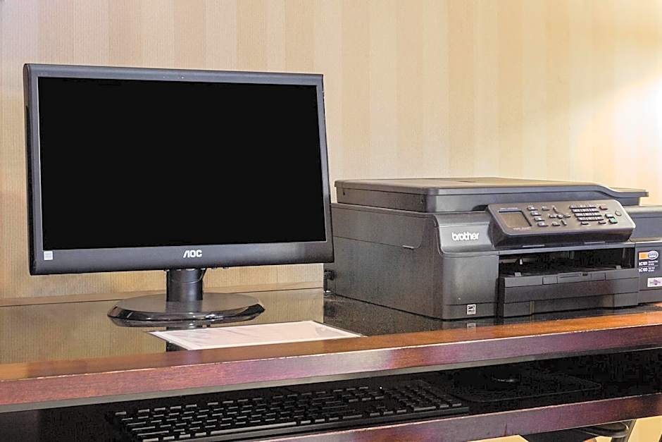 Days Inn by Wyndham Westminster