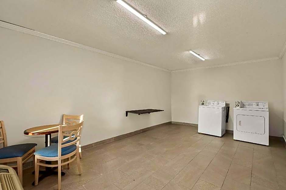 Rodeway Inn Lumberton Central