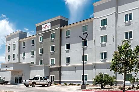 Hawthorn Suites By Wyndham Midland