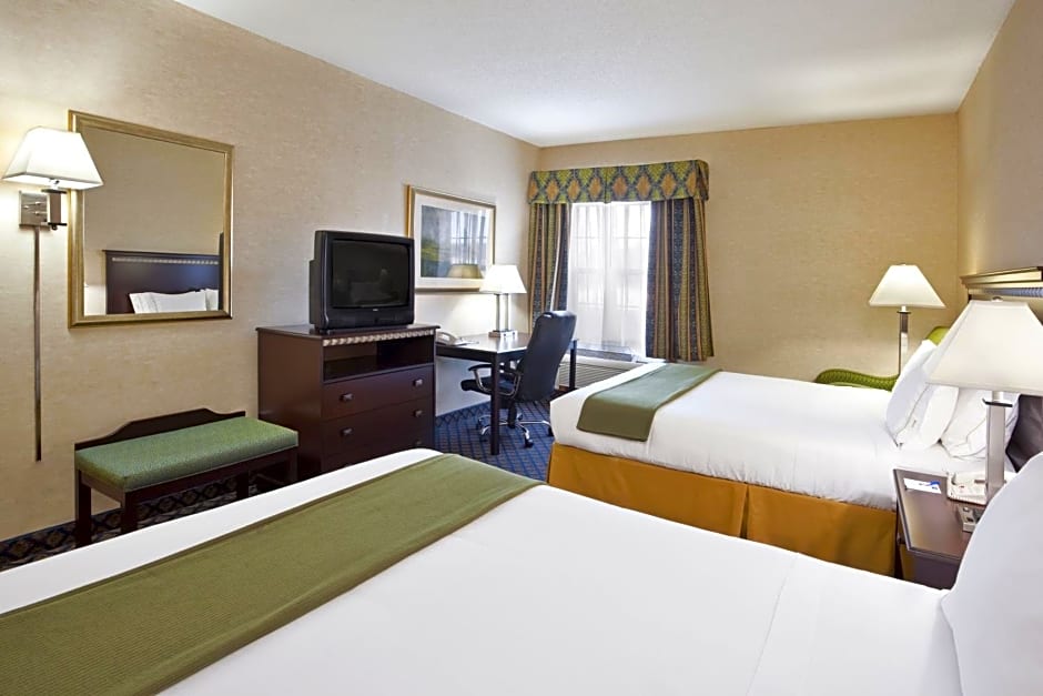 Holiday Inn Express Hotel & Suites Sunbury-Columbus Area