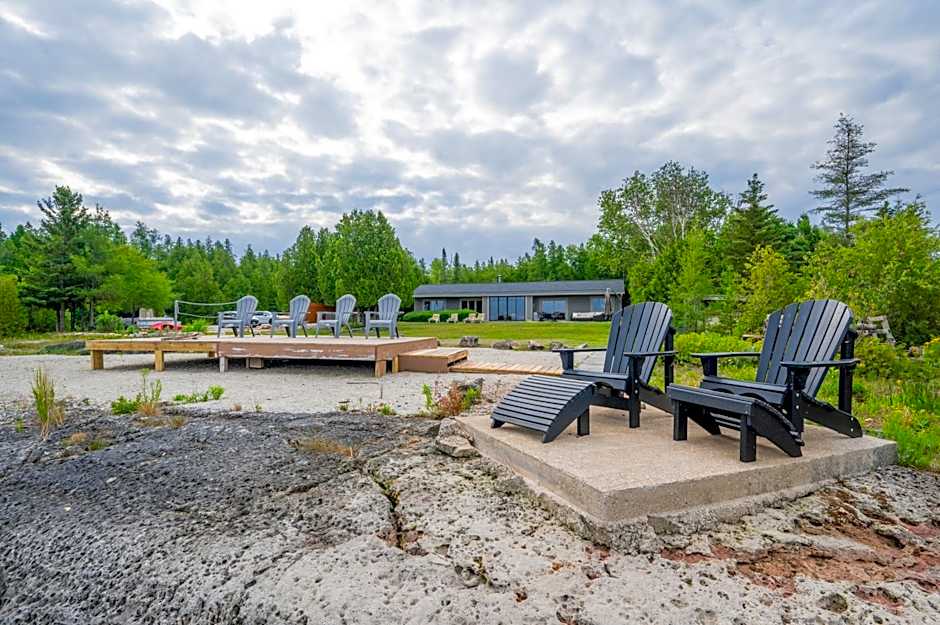 Georgian Legendary Tobermory Retreat With Hot Tub