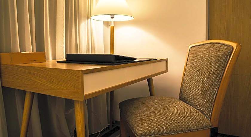 The Carlton (Taichung)