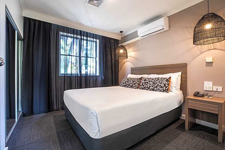 Nightelier Doncaster