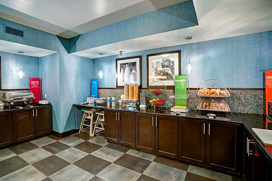 Hampton Inn By Hilton State College
