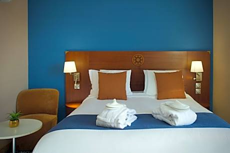 Discover Double Room with Pool View
