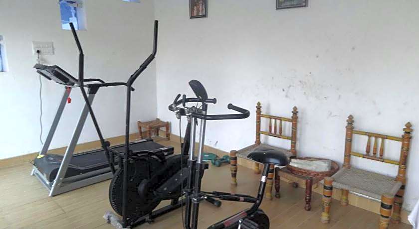 Devendragarh - A Boutique Lake Facing Guest House On Lake Fateh Sagar