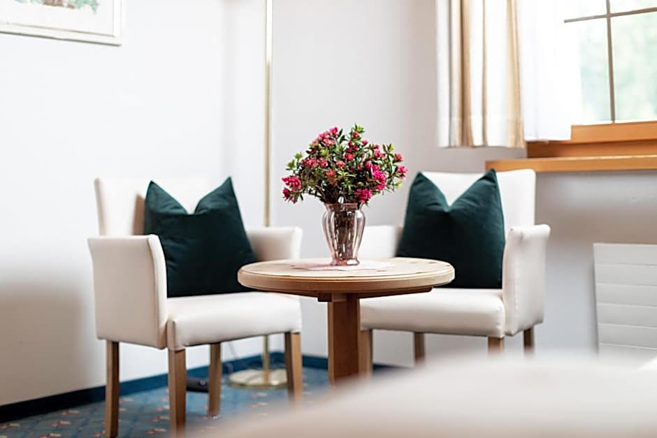 Hotel Waldhaus am See