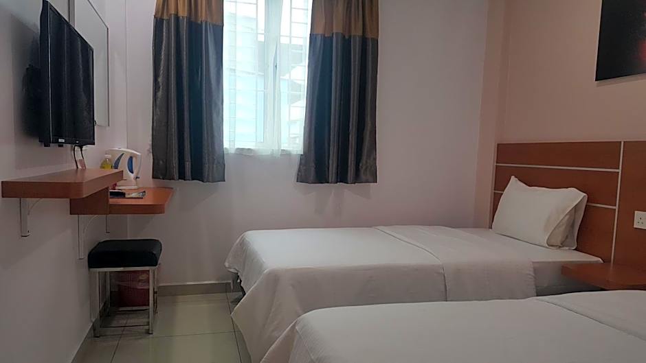 Photo 1 of 2 of Double Room with Window