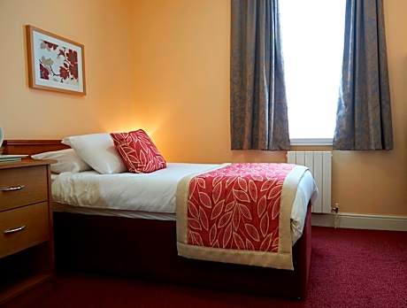 Single Room with Single Bed