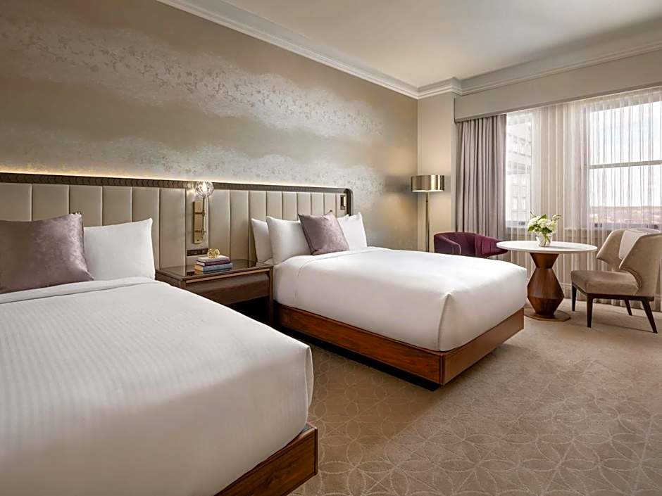 Fairmont Hotel Macdonald