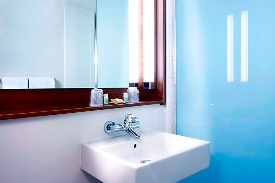 Campanile Lyon Nord - Ecully