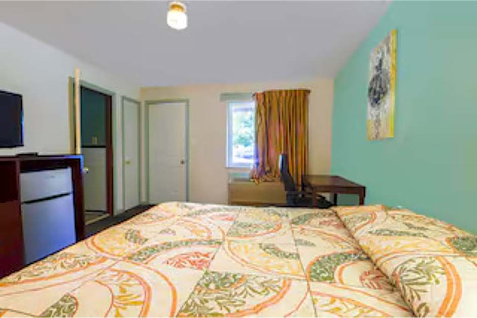 Travelers Inn by OYO Beaver, Hwy 19