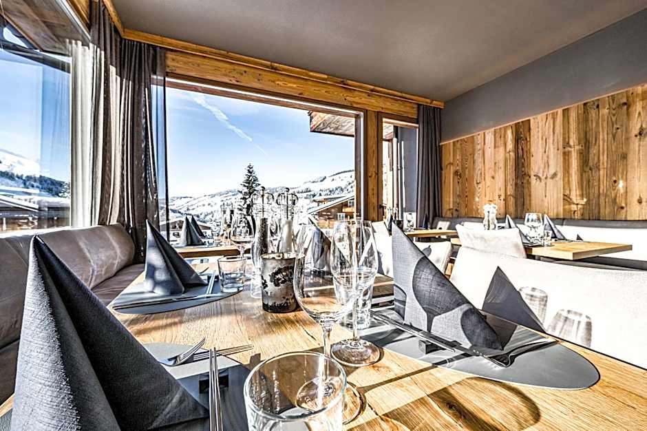 ALMMONTE SENSUM SUITES - Funky Living Hotel