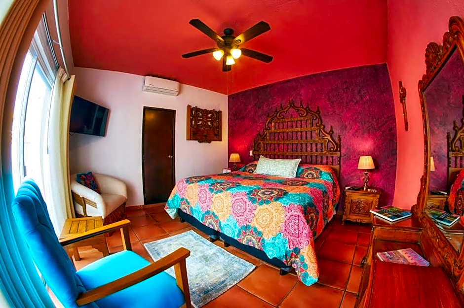 Photo 1 of 38 of CASA ALFAREROS