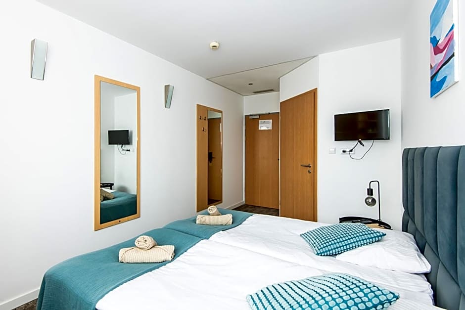 Sapphire Hotel Room Poznan