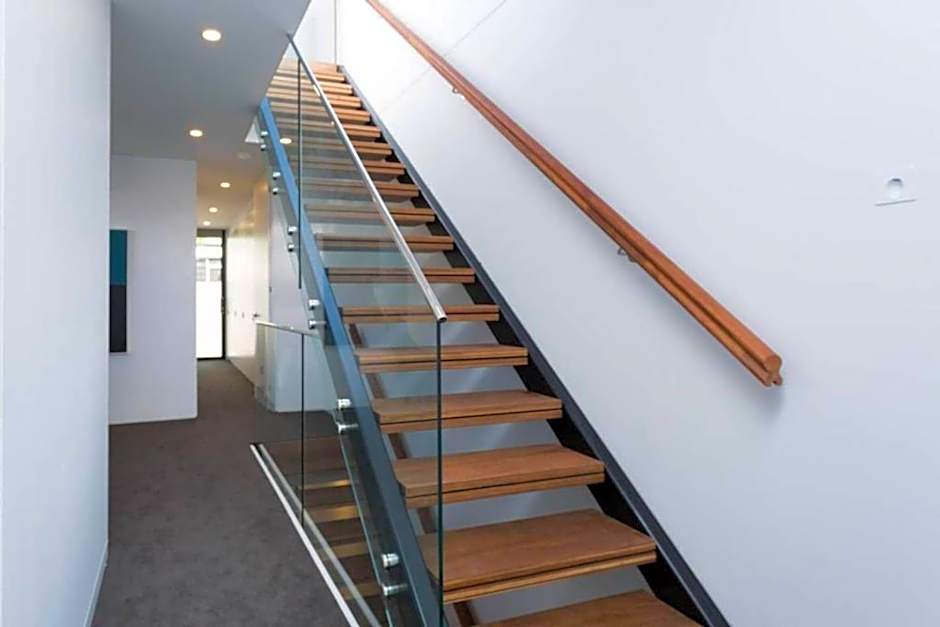 Lola Three Levels of Style with Rooftop Terrace