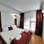 The Bulevard Hotel