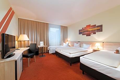 Superior Family Room (2 Adults + 2 Children)