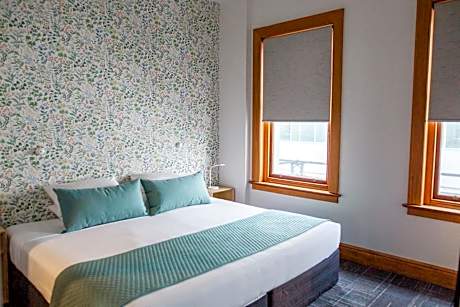 The Cambridge Hotel
