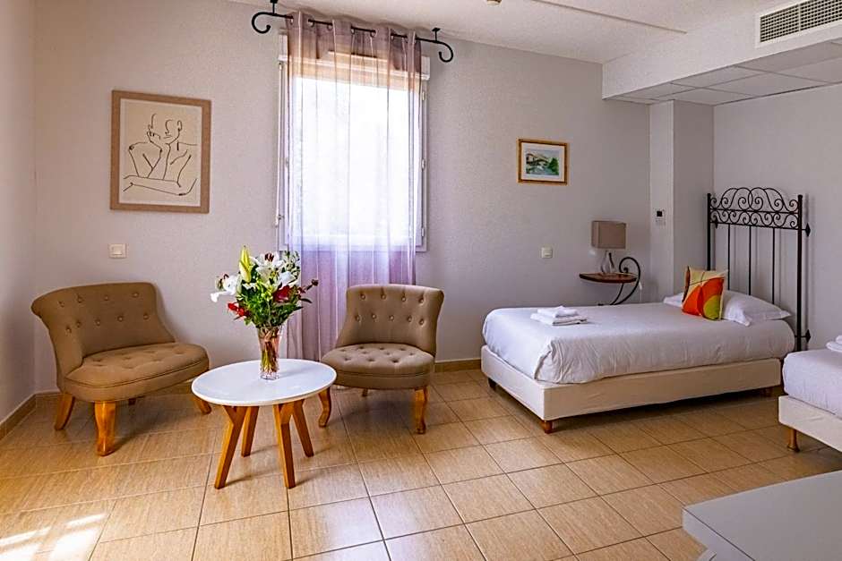 Hotel Restaurant Le Gardon - Pont du Gard