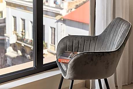 Luxury Double Room with City View