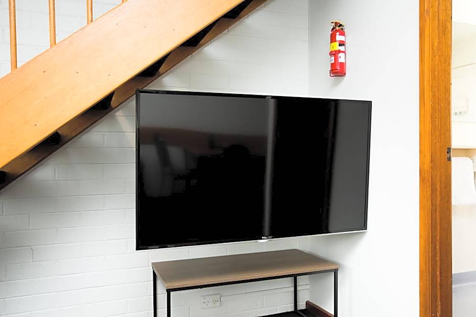 Bay Hotel Apartments (Previously Apartments at Woolmers)