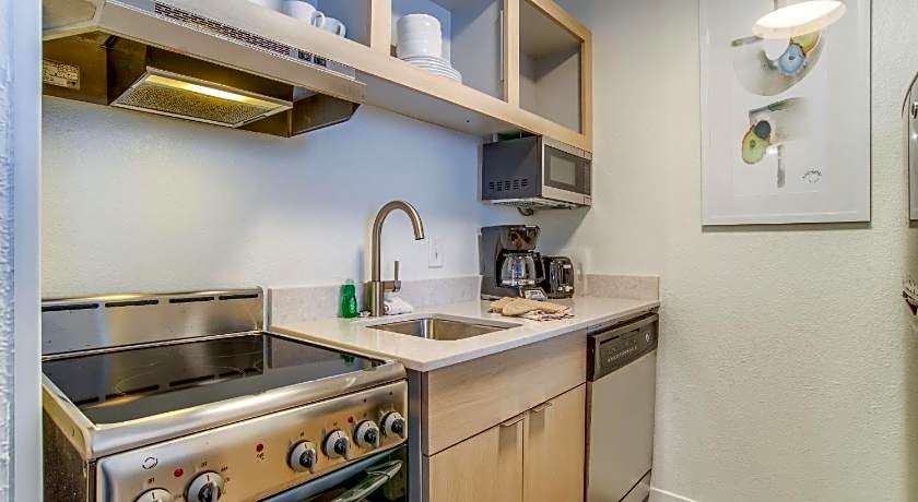MainStay Suites