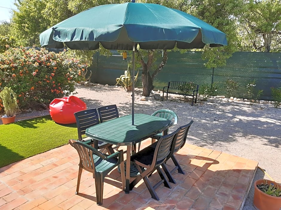 ApraHouseLoule Guesthouse