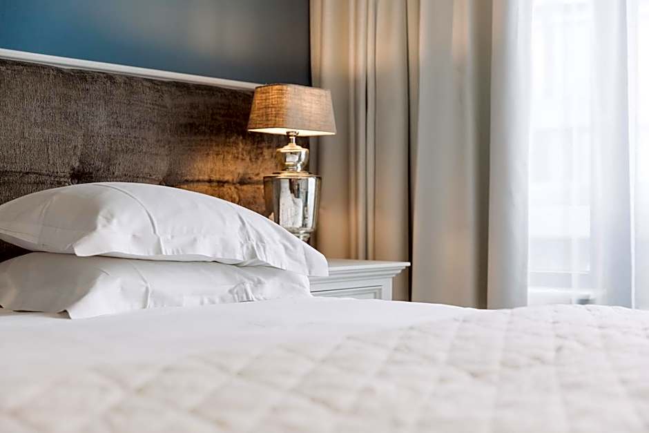 Hotel Cocoon