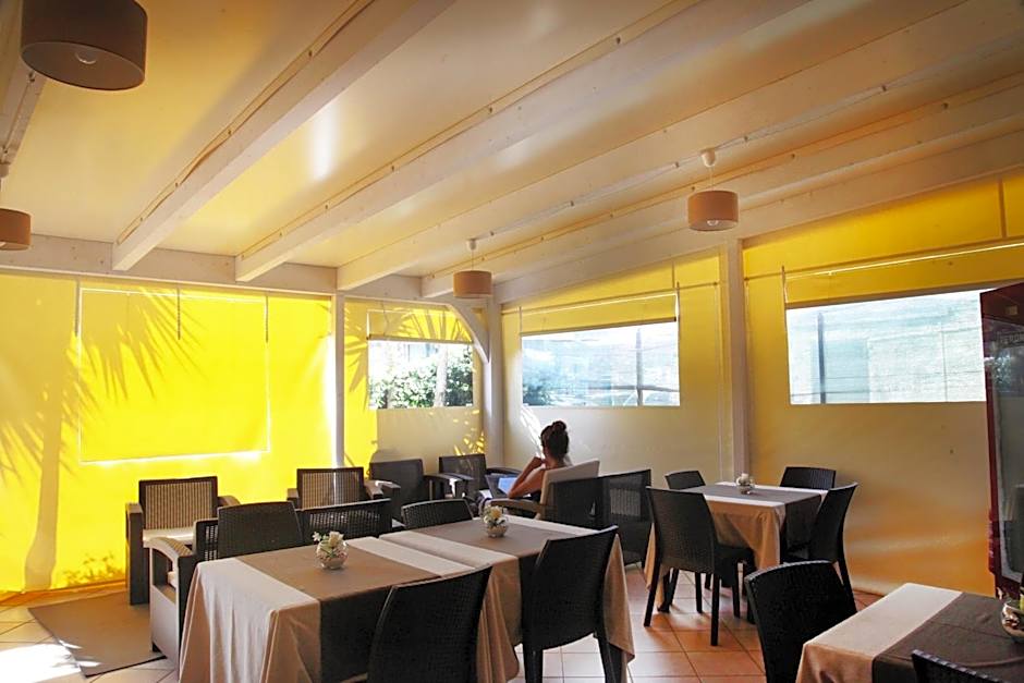 Hotel Sogni D'Oro Airport
