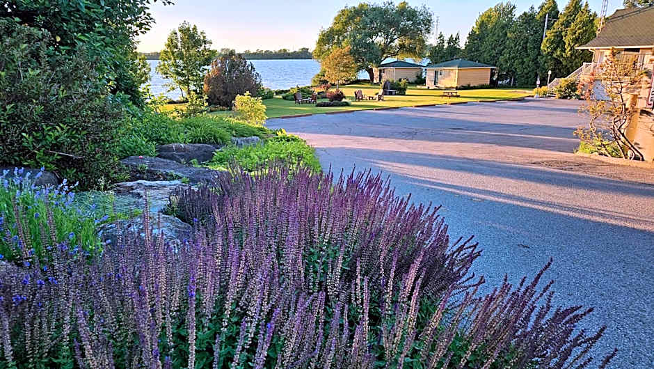 Hotel Oasis Lac St-Louis