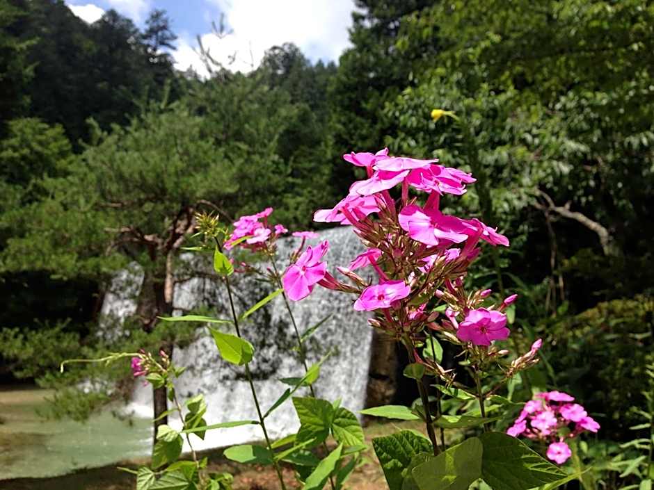 Takimi Onsen Inn that only accepts one group per day